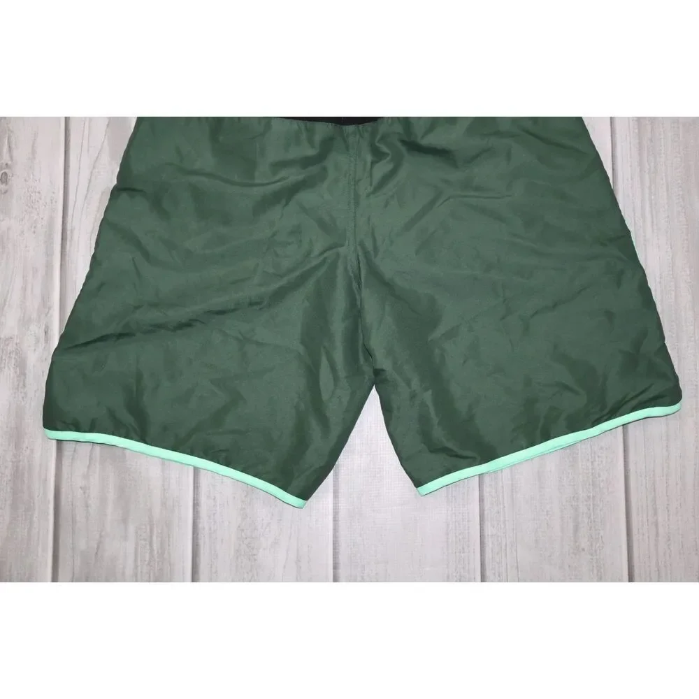 NEW Nike Men's Swim Diverge Liner Volley Shorts 9 in Green, Large Camp Hike